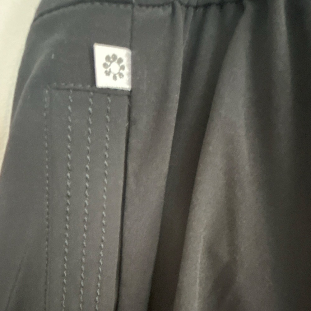 Chicos Womens Black Flat Front Dress Pants Regular Size Stretch Slacks - Picture 5 of 6